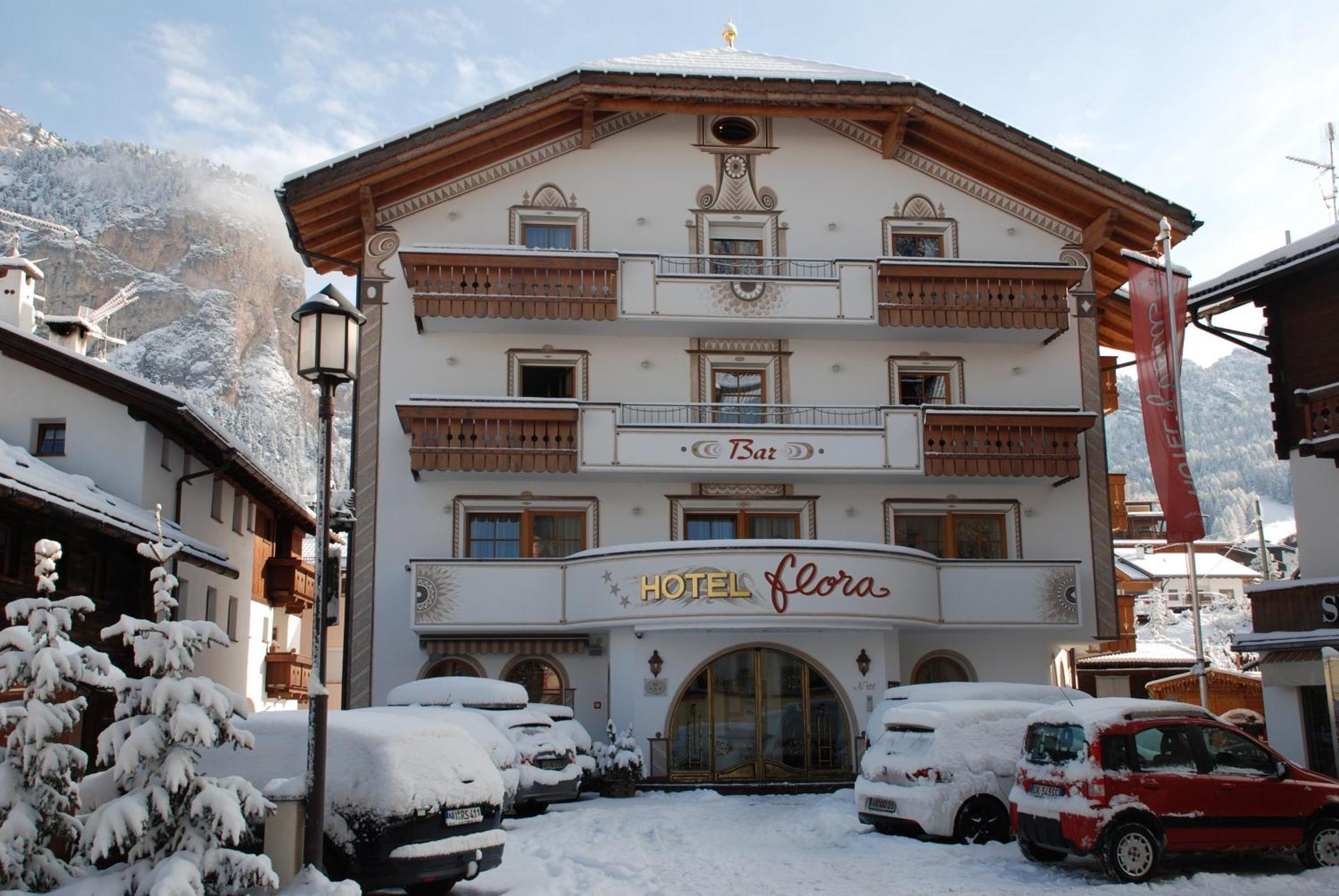 Hotel Flora Selva di Val Gardena Dış mekan fotoğraf