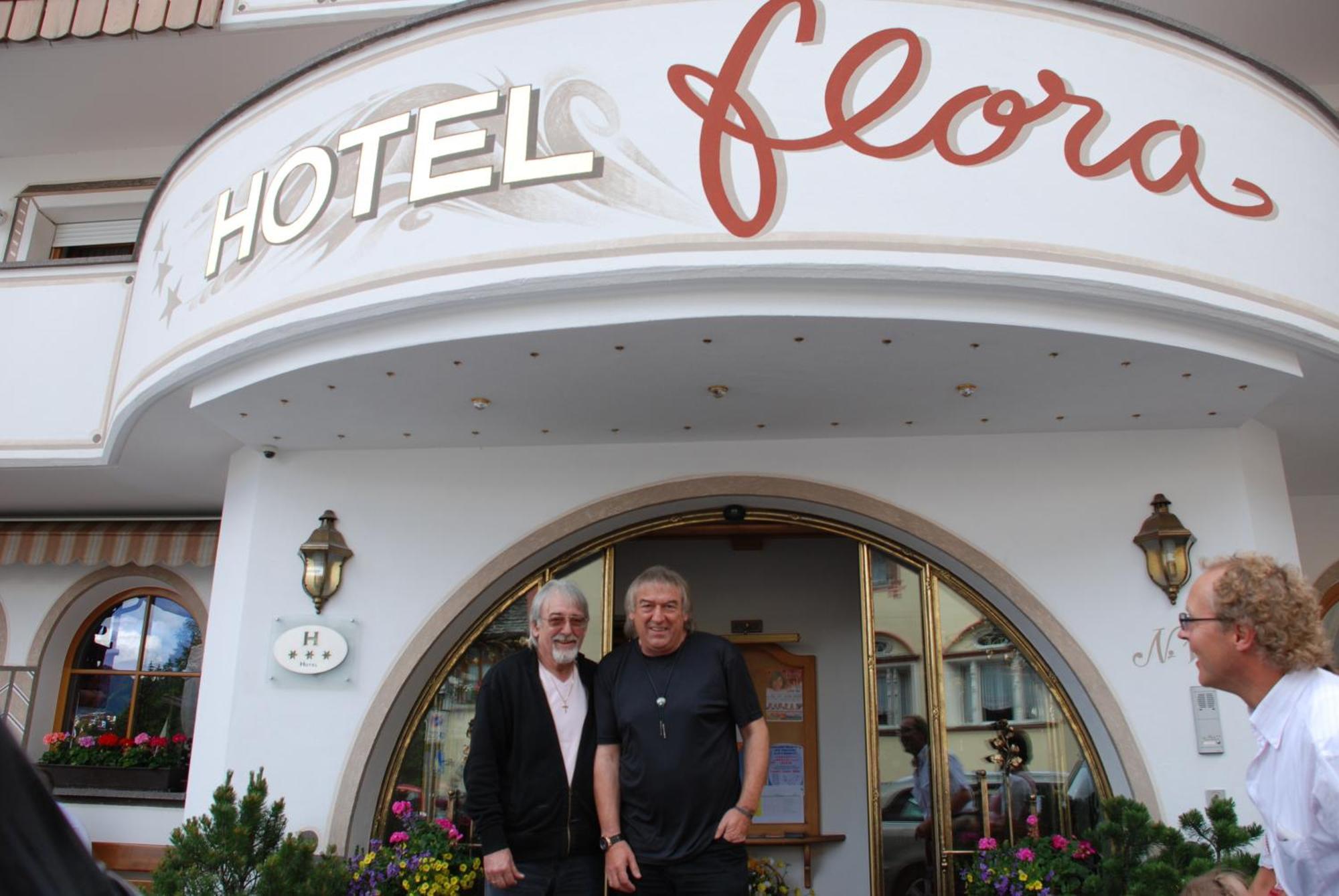 Hotel Flora Selva di Val Gardena Dış mekan fotoğraf
